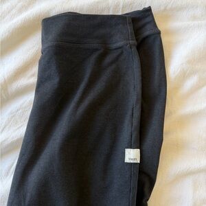Vuori Black Flare Leggings
